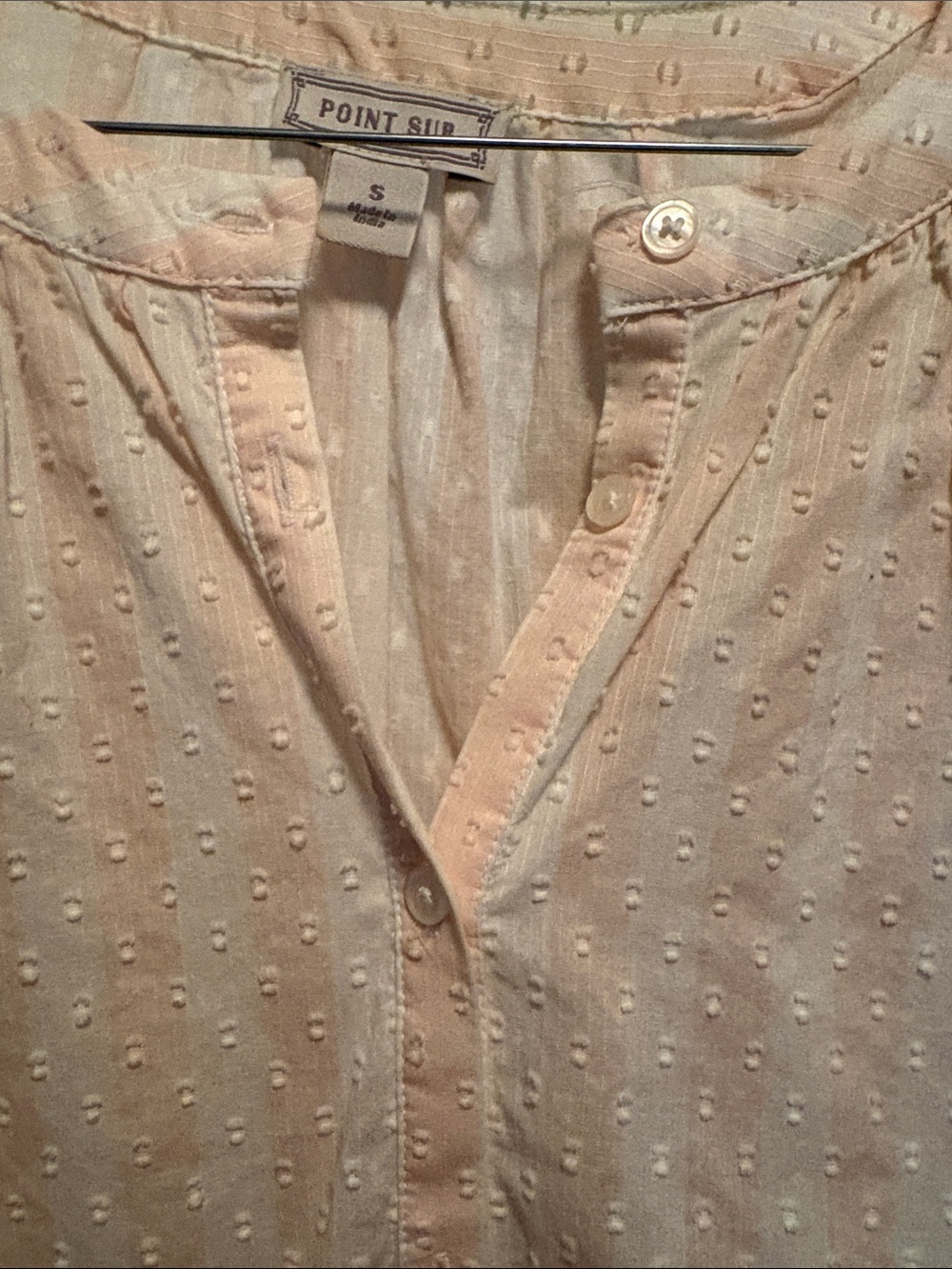 Point Sur Light Pink and White Dot-Textured Short Sleeve Blouse - Picture 5 of 5